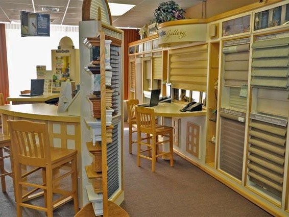 Hunter Douglas Dealer Image